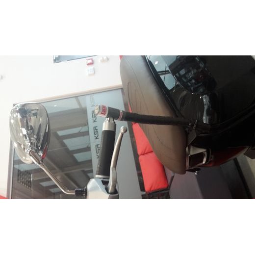 ZÁMOK NA RIADIDLÁ LAMBRETTA