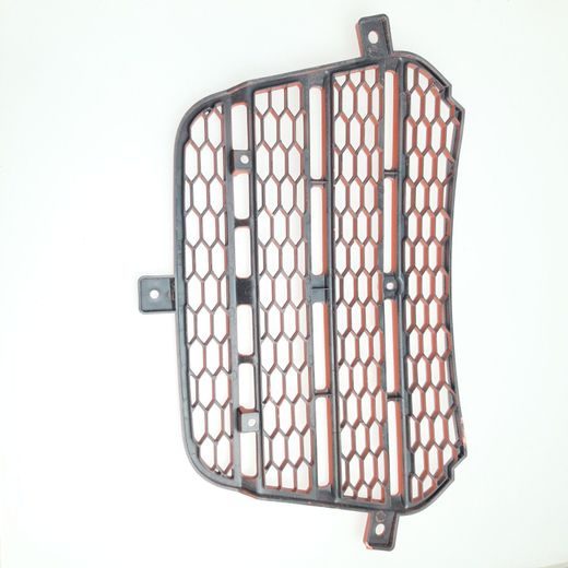 RED FRONT GRILLE