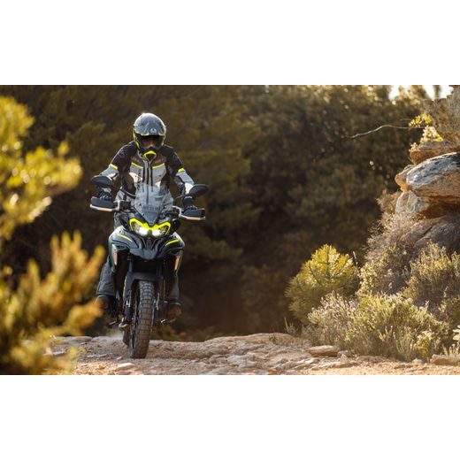 NOVINKA!!! BENELLI TRK 702X ABS EURO5+