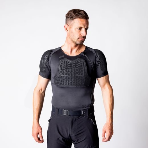 UPPER BODY PROTECTIVE IXS CARVE 2.0 482-510-5400 ČIERNA 2XL