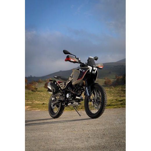 NOVINKA!!! BENELLI BKX 125 ABS EURO5+