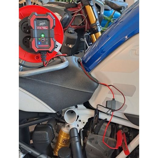 SHARK BATTERY CHARGER CB-750