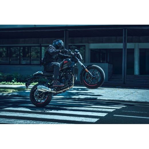ROYAL ENFIELD GUERILLA 450 APEX