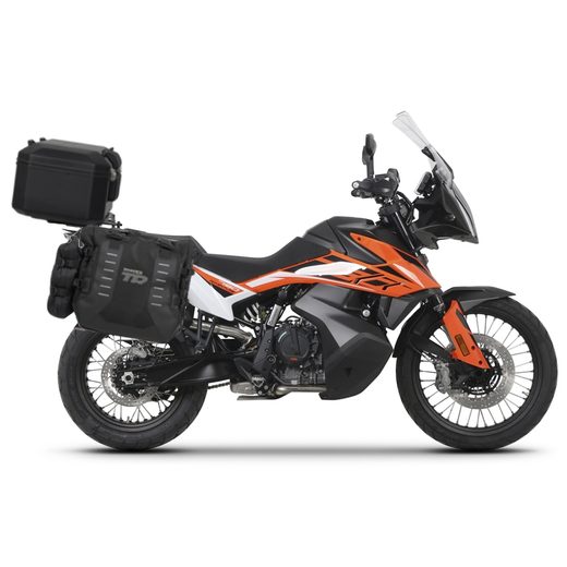 COMPLETE SET OF SHAD TERRA TR40 ADVENTURE SADDLEBAGS AND SHAD TERRA BLACK ALUMINIUM 55L TOPCASE, INCLUDING MOUNTING KIT SHAD KTM 790 ADVENTURE (R) / 790 ADVENTURE (L)