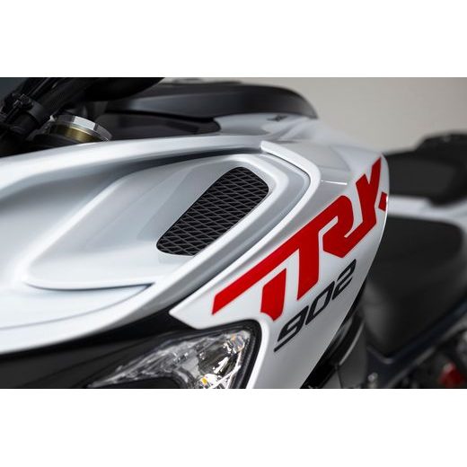 NOVINKA!!! BENELLI TRK 902 STRADALE ABS TCS EURO5+