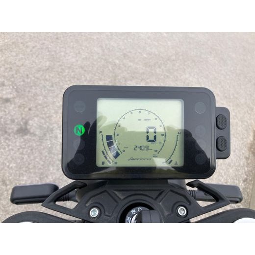 BENELLI LEONCINO 250 ABS JAZDENÝ