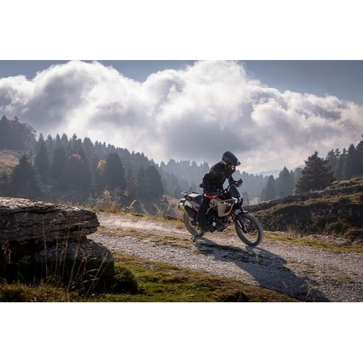 NOVINKA!!! BENELLI BKX 125 ABS EURO5+