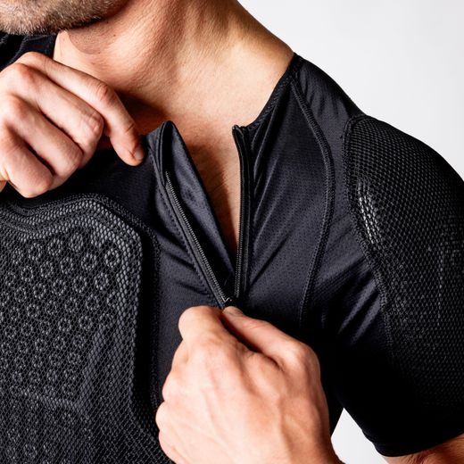 UPPER BODY PROTECTIVE IXS CARVE 2.0 482-510-5400 ČIERNA 2XL