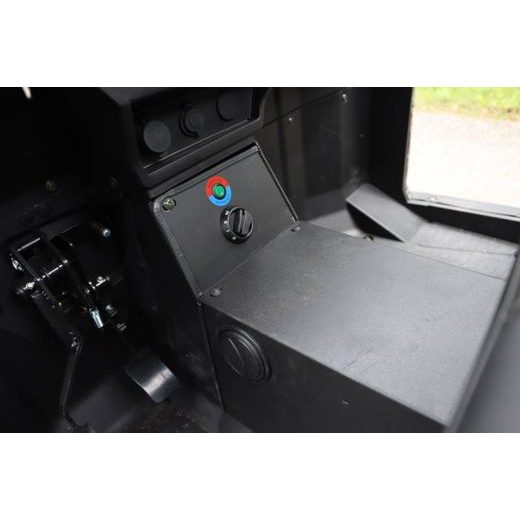 KABÍNA BEZ STRECHY VRÁTANE KÚRENIE PRE LINHAI UTV 550 T-BOSS EPS (MOŽNÉ POUŽIŤ ORIGINÁL STRECHU)