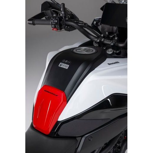 NOVINKA!!! BENELLI TRK 902 STRADALE ABS TCS EURO5+