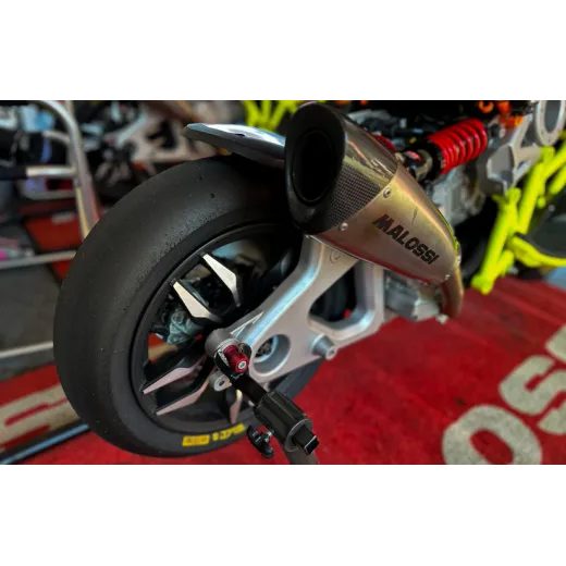 PMT RACING TIRE SET