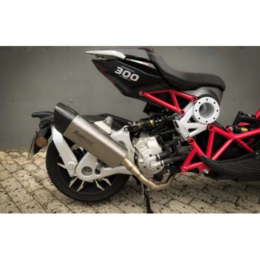 VÝFUK AKRAPOVIČ RACING DRAGSTER 300