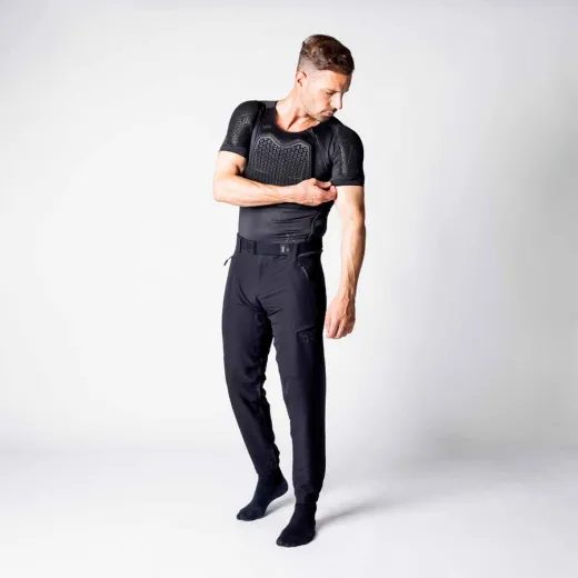 UPPER BODY PROTECTIVE IXS CARVE 2.0 482-510-5400 ČIERNA XS/S