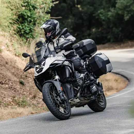PADACÍ RÁMY SHAD W0RG14BSH VRCHNÍ ČERNÝ PRO BMW R 1300 GS 2024-2026