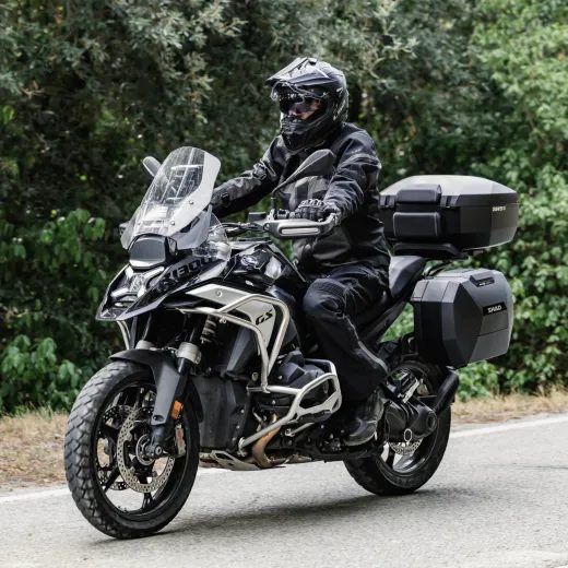 PADACÍ RÁMY SHAD W0RG14SSL SNÍŽENÍ STŘÍBRNÁ PRO BMW R 1300 GS 2024-2026