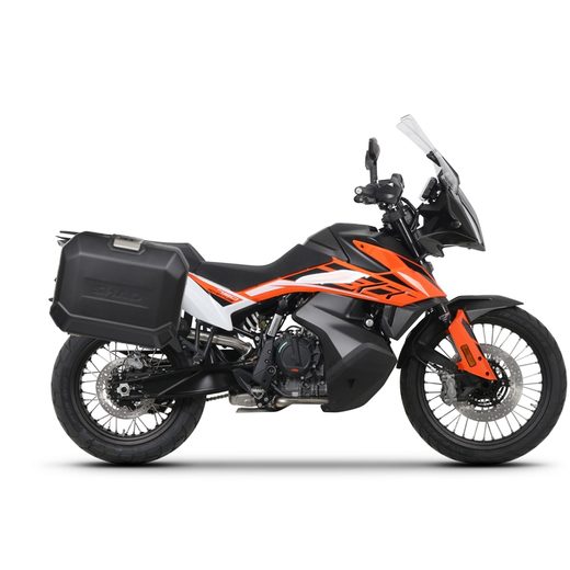 KOMPLETNÍ SADA BOČNÍCH ČERNÝCH HLINÍKOVÝCH KUFRŮ SHAD TERRA BLACK 36L/47L, VČETNĚ MONTÁŽNÍ SADY SHAD KTM ADVENTURE 790 (R)