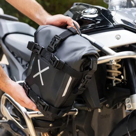 PADACÍ RÁMY SHAD W0RG14SSH VRCHNÍ STŘÍBRNÁ PRO BMW R 1300 GS 2024-2026