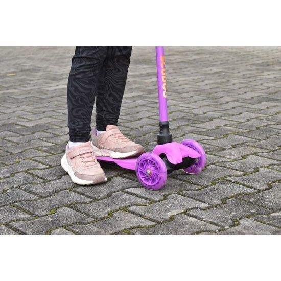 Trojkolka Scudoo Kido Pro so svietiacimi kolieskami - fialová