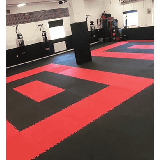 Sportago Tatami Taekwondo podložka 100x100cm čierno-červená