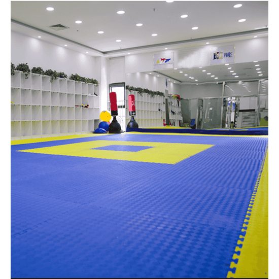 Sportago Tatami Taekwondo podložka 100x100cm žltá-modrá vzor 2