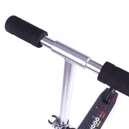 Koloběžka Scudoo Teeno Pro se svítícími kolečky - černá