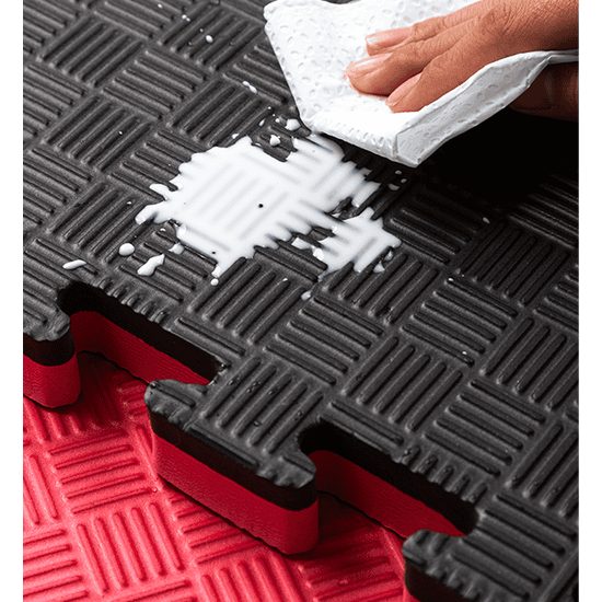 Sportago Tatami Taekwondo podložka 100x100cm čierno-červená