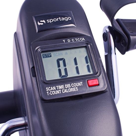 Detail LCD displeje s tréninkovými údaji rotopedu Sportago Mini Bike Arm
