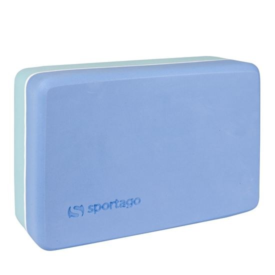 Modrá kostka Sportago Tiga postavená na delší hraně