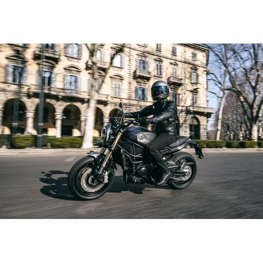BENELLI LEONCINO 800