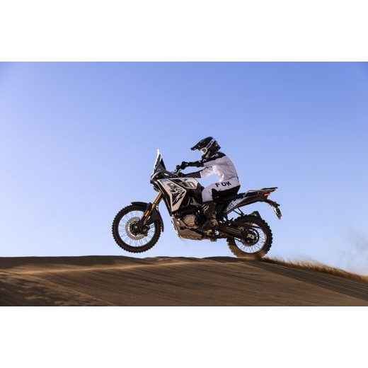 VOGE 800 RALLY