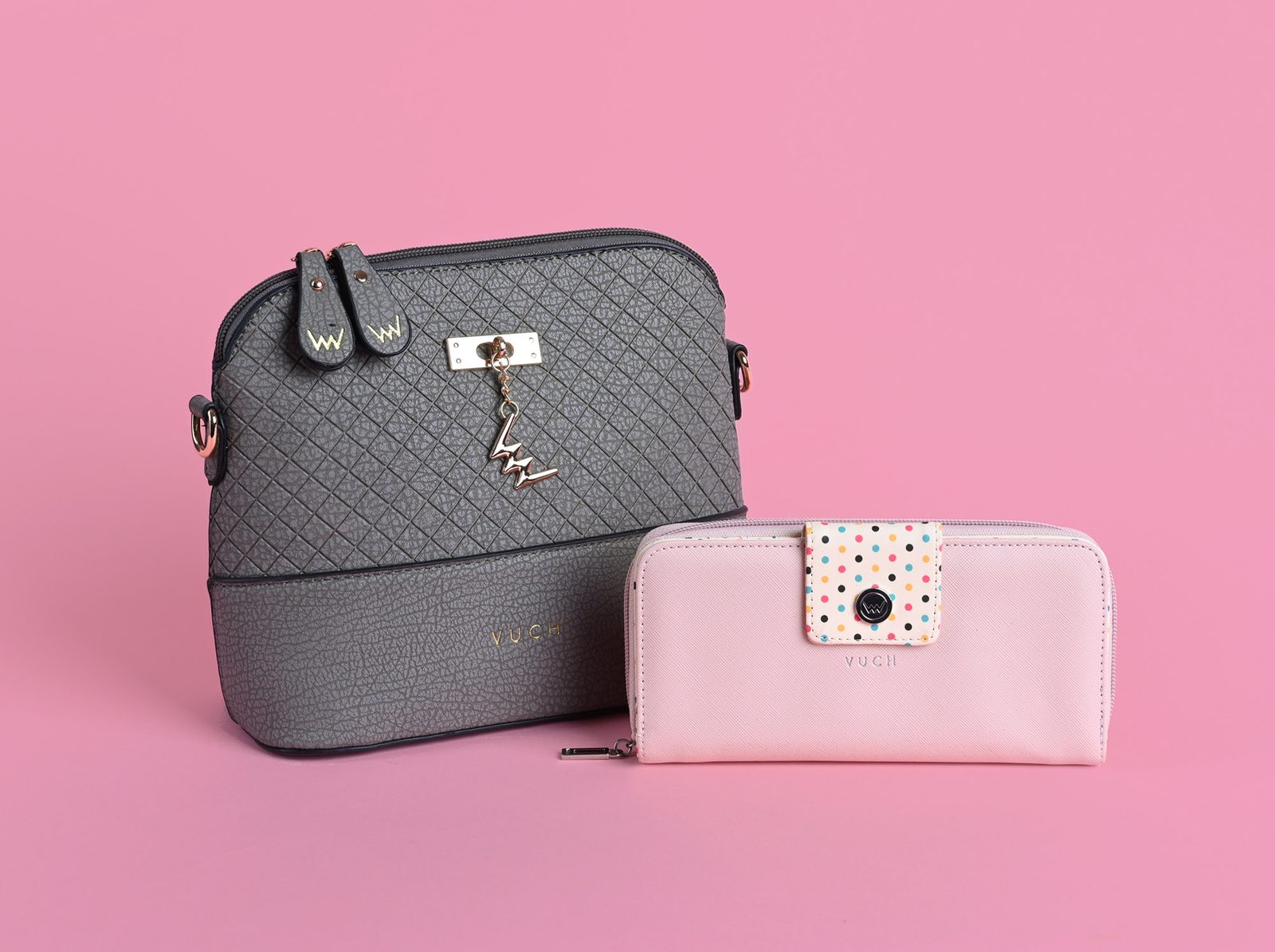 Vuch Fashion tips how to pair a handbag with a wallet