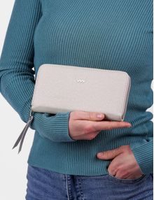 Calyste Light Beige