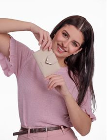 Gibson Butter Yellow