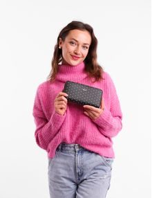 Dalta Black
