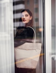Calyste Light Beige