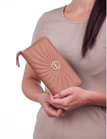 Wennie MN Brown