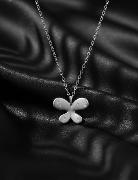 Sanija Silver Necklace