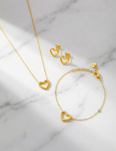 Arisca Gold Bracelet