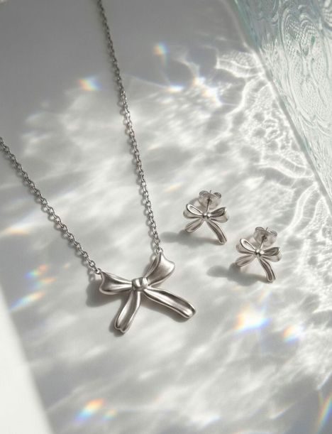 Celiva Silver Necklace