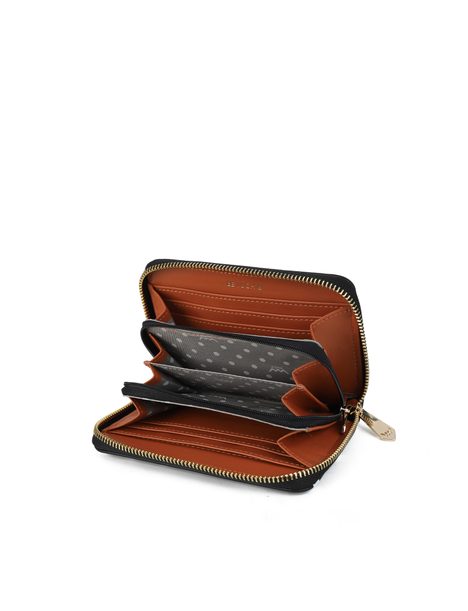 Nasya Black