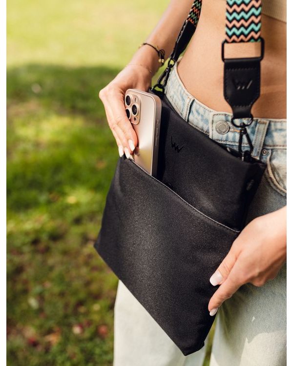 Smokie Resistant Black
