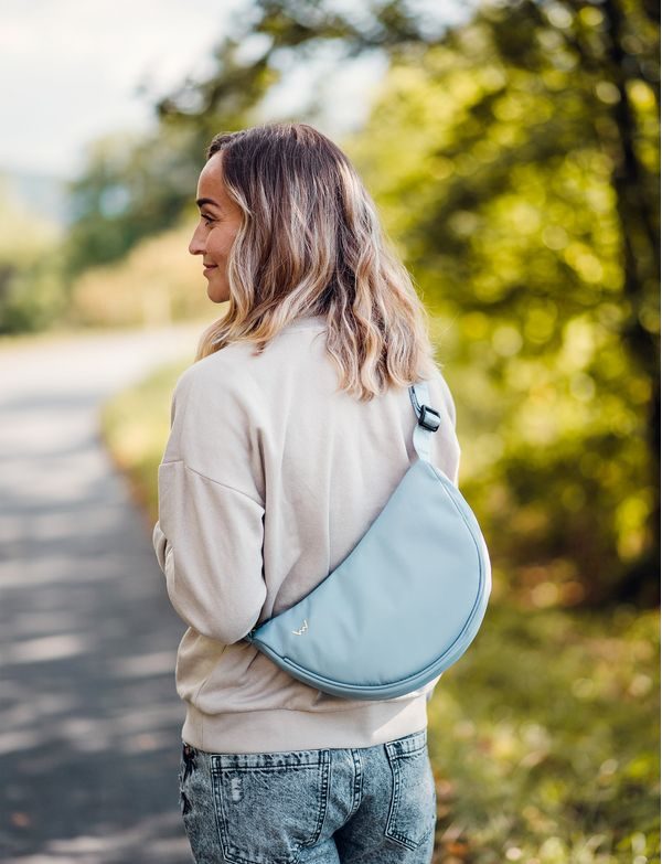 Clorinda Blue