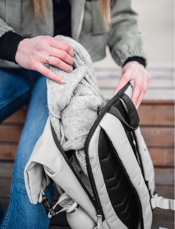 Tayte Small Light Grey