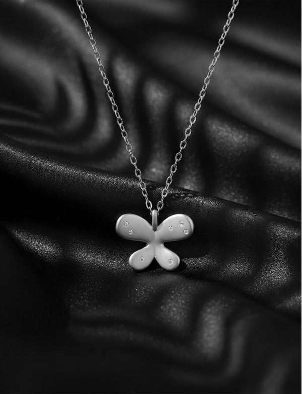 Sanija Silver Necklace