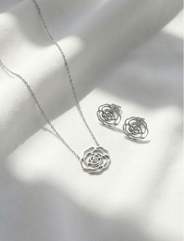 Joisse Silver Earrings