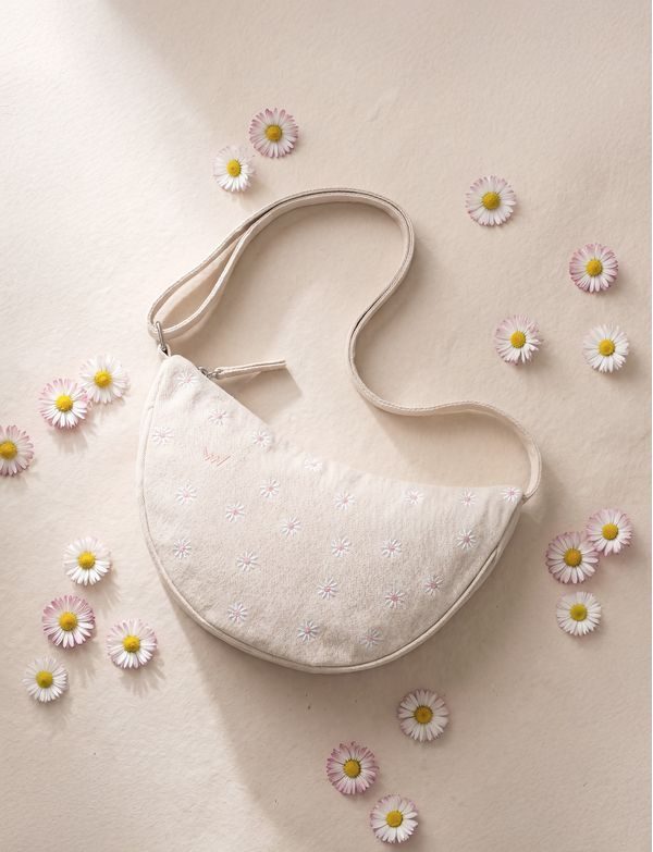 Clorinda Daisy Beige