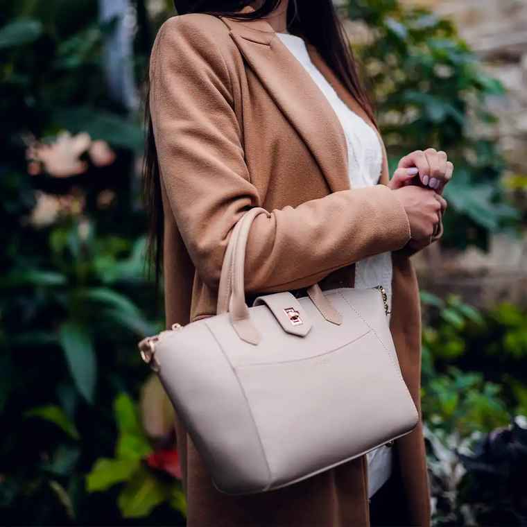 Vuch - Stylish women's wallets, handbags and fashion accessories