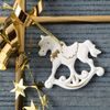 Houpací koník 7,5 cm (vánoční ozdoba) z biskvitového porcelánu + zlato, Unterweissbacher Werkstätten für Porzellankunst