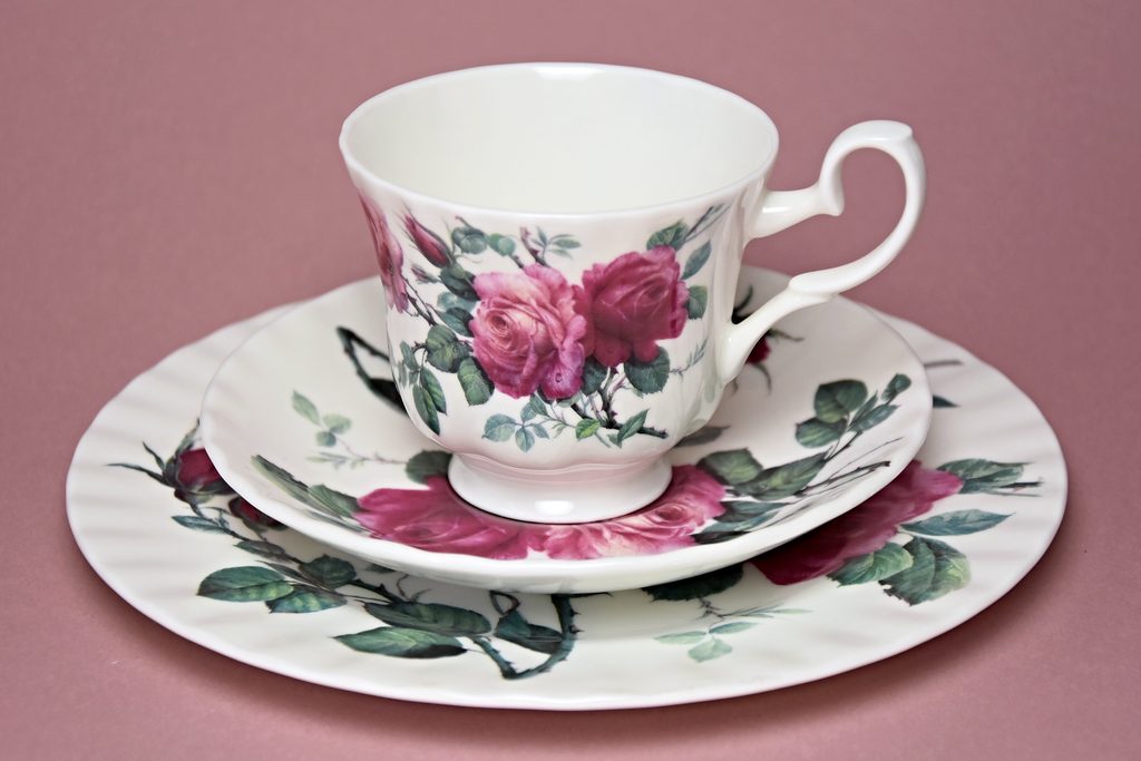 Roy Kirkham Breakfast Tea Cup and Saucer Set Fine Bone China English Rose England 