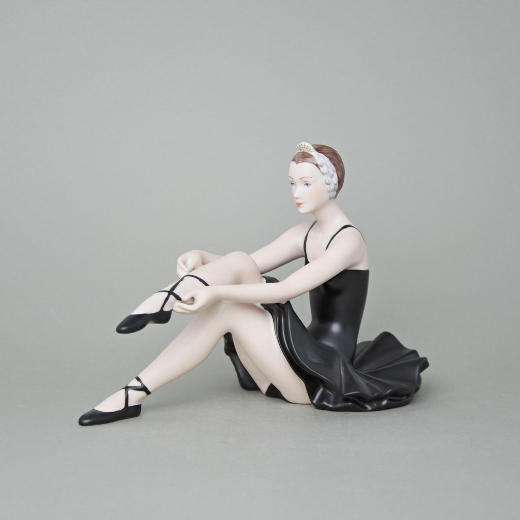 Ballet Dancer In Dressing Room - Black Dress, 22 x 12 x 17 cm, Natur + Black  fond + Gold, Porcelain Figures Duchcov - Porcelánové figurky Duchcov -  PASTEL - Royal DUX
